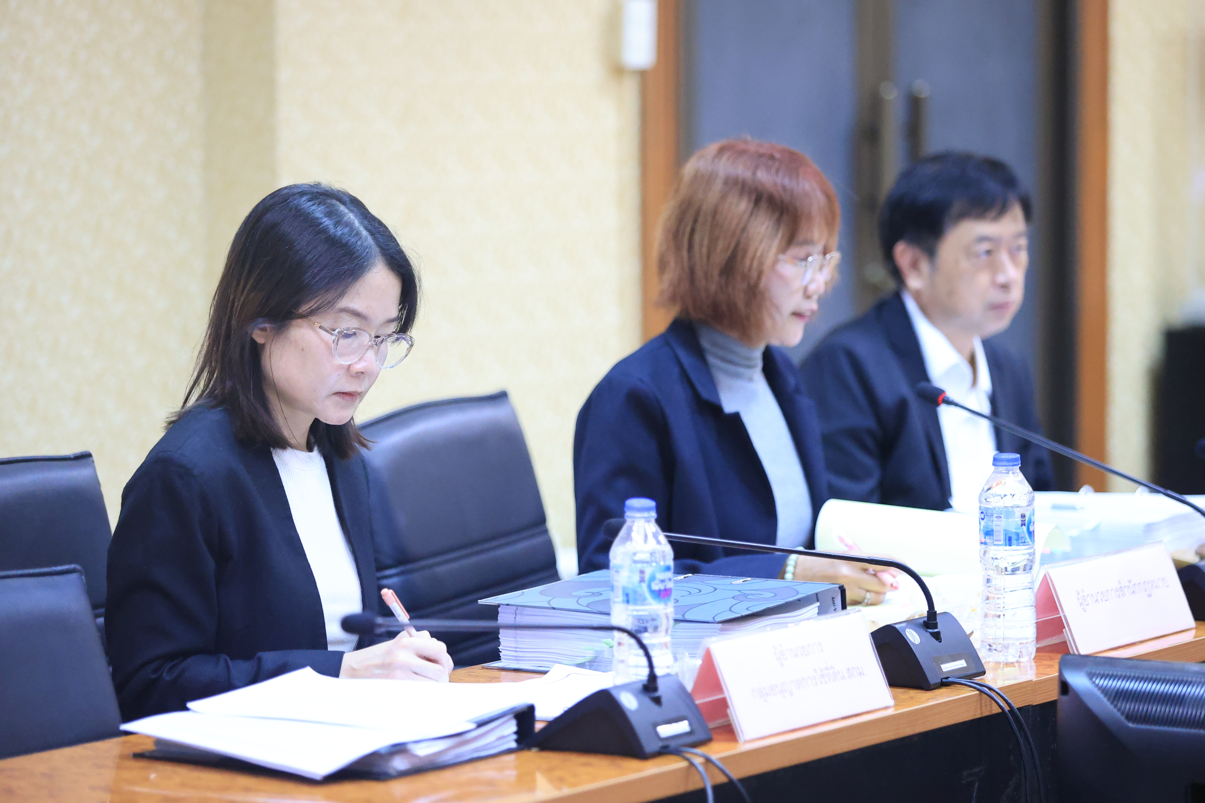 title - ส.ป.ก. ประชุมคณะอนุกรรมการพิจารณาการให้ความยินยอมหรืออนุญาตการใช้ประโยชน์ที่ดินในเขตปฏิรูปที่ดิน ครั้งที่ 4/2569